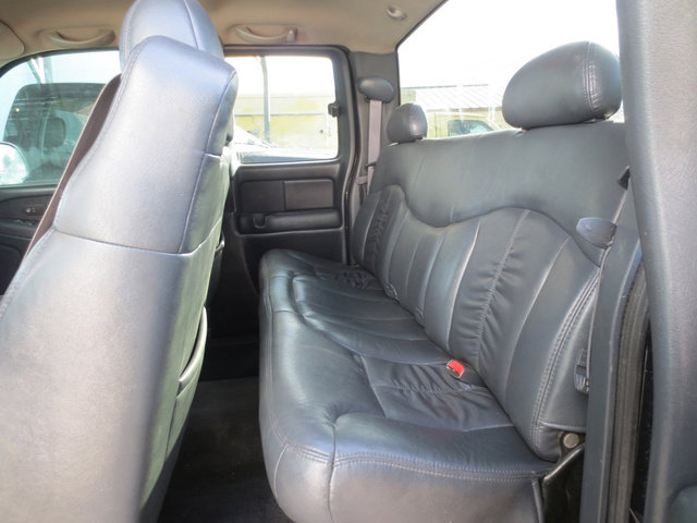 Used 2002 Chevrolet Silverado 2500 LT w/ Off-Road Skid Plate Pkg image 28