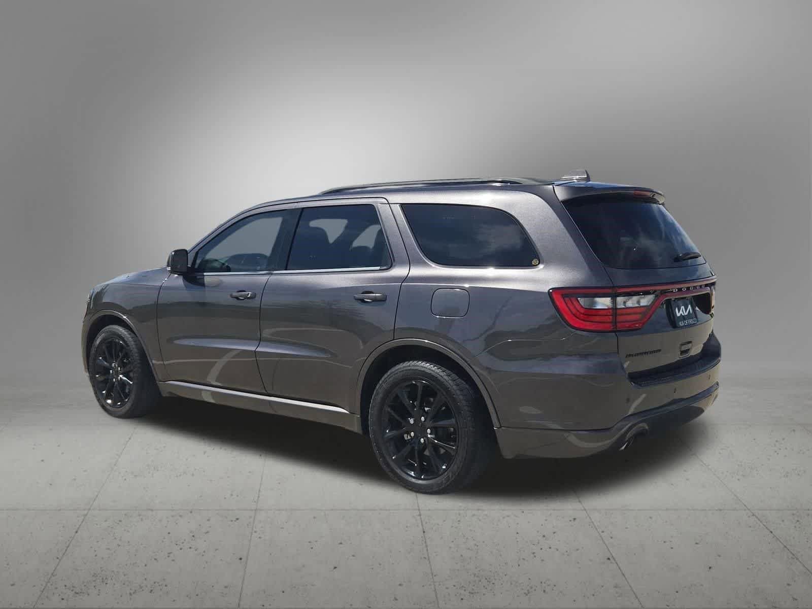 Used 2017 Dodge Durango GT w/ Premium Group RWD image 4