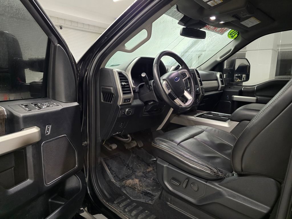Used 2020 Ford F250 Lariat w/ FX4 Off-Road Package AWD/4WD image 21