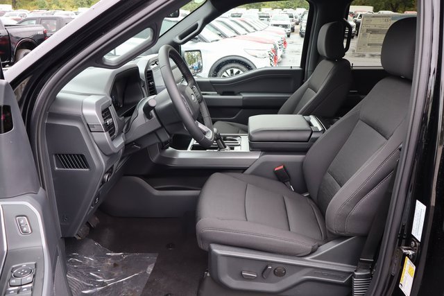 New 2025 Ford F150 XLT w/ Equipment Group 302A MID image 25