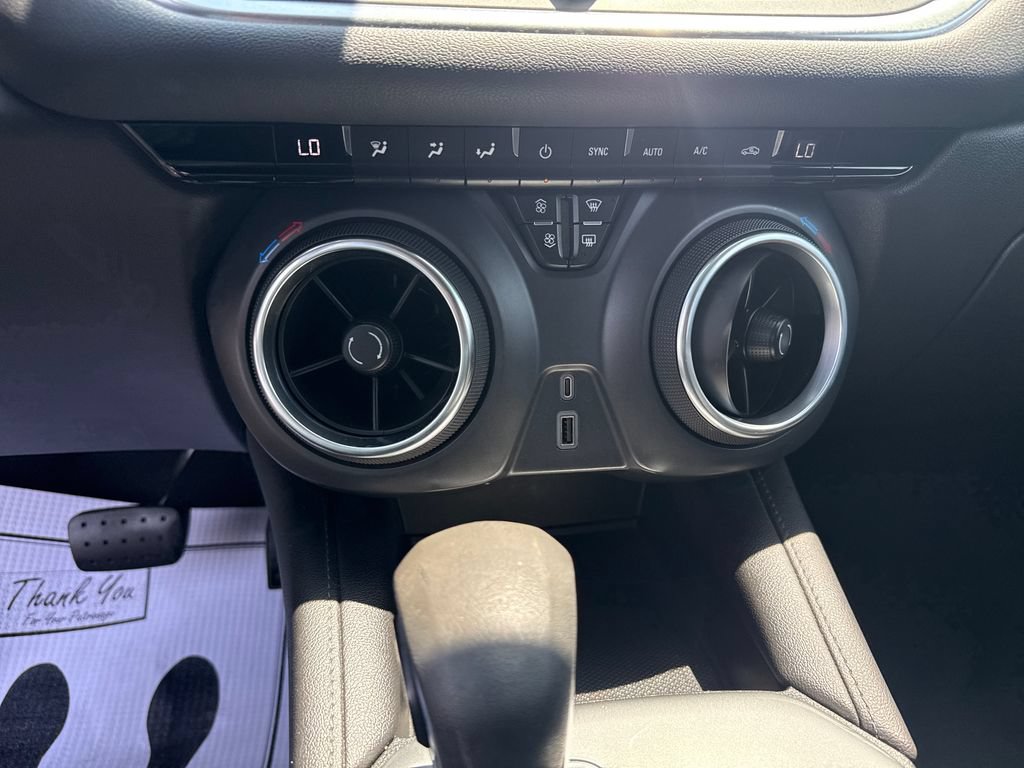 Used 2021 Chevrolet Blazer LT FWD image 20