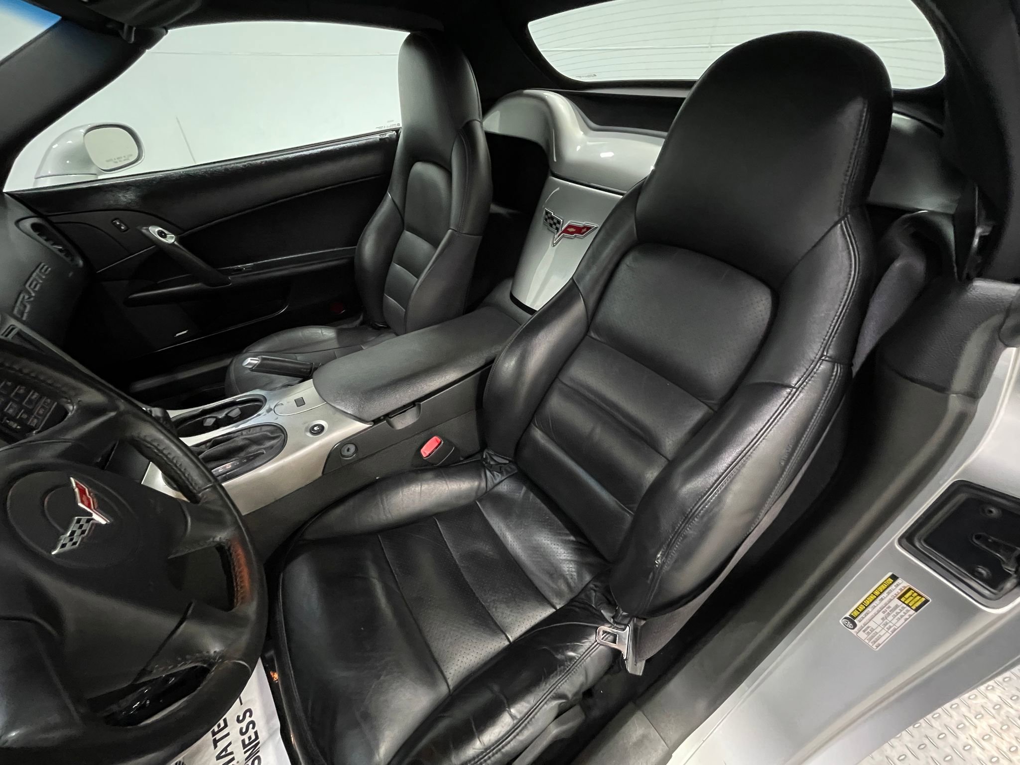 Used 2005 Chevrolet Corvette Convertible w/ Preferred Equipment Group image 11