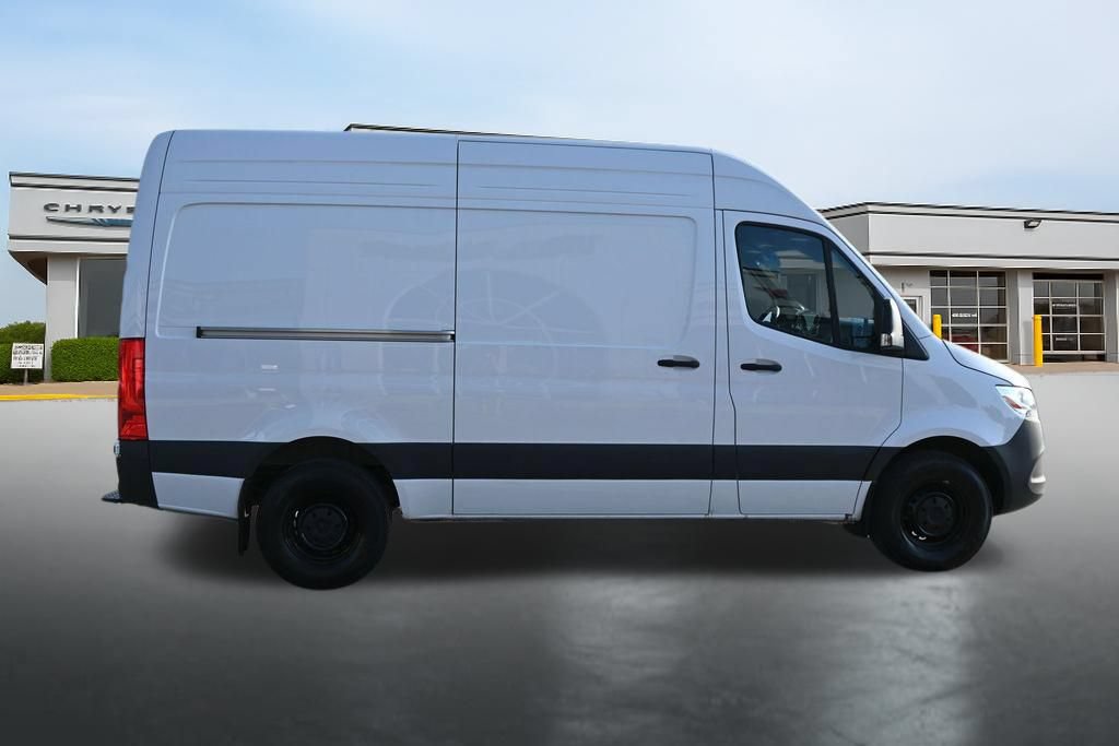 Used 2025 Mercedes-Benz Sprinter 2500 image 6