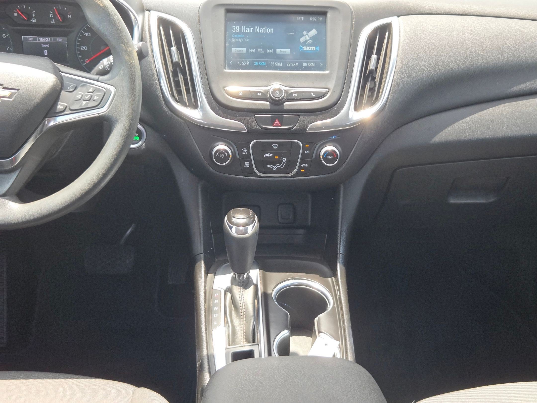 Used 2018 Chevrolet Equinox LT FWD image 17