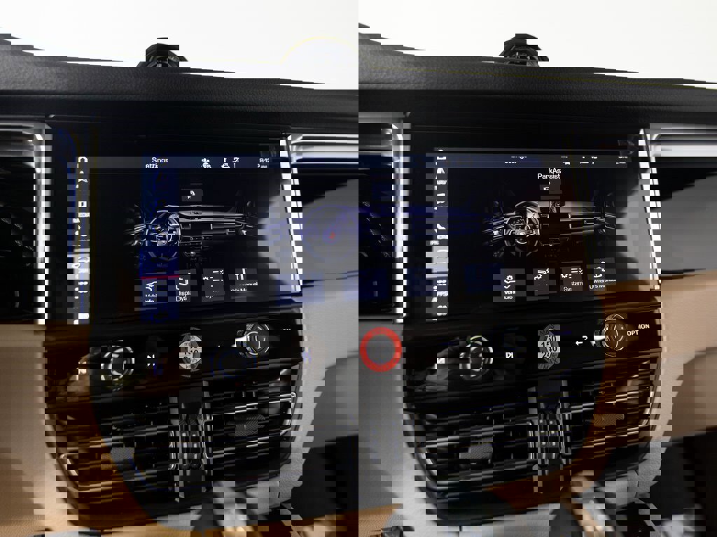 New 2026 Porsche Macan image 22