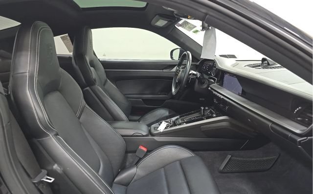 Used 2020 Porsche 911 Carrera 4S w/ Sport Package AWD/4WD image 14