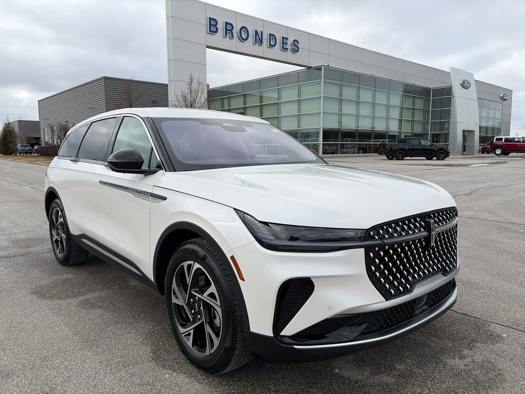 Used 2025 Lincoln Nautilus Premier image 1