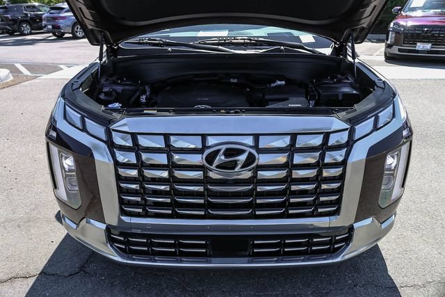 Certified 2024 Hyundai Palisade Calligraphy FWD image 34