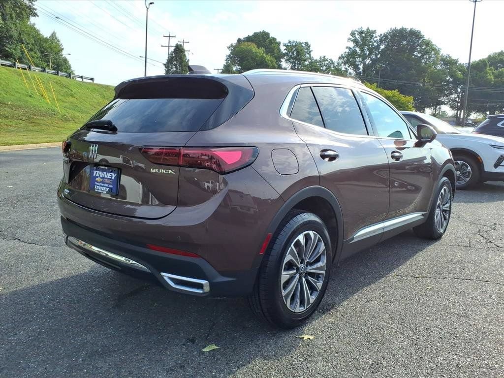 Used 2024 Buick Envision Preferred AWD/4WD image 3