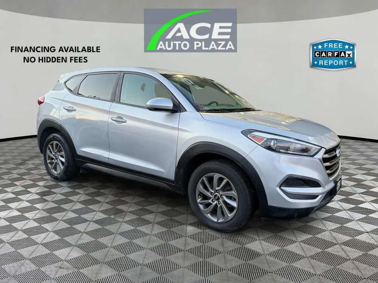 Used 2018 Hyundai Tucson SE image 1