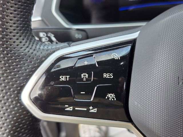 Used 2024 Volkswagen Tiguan SE R-Line image 24