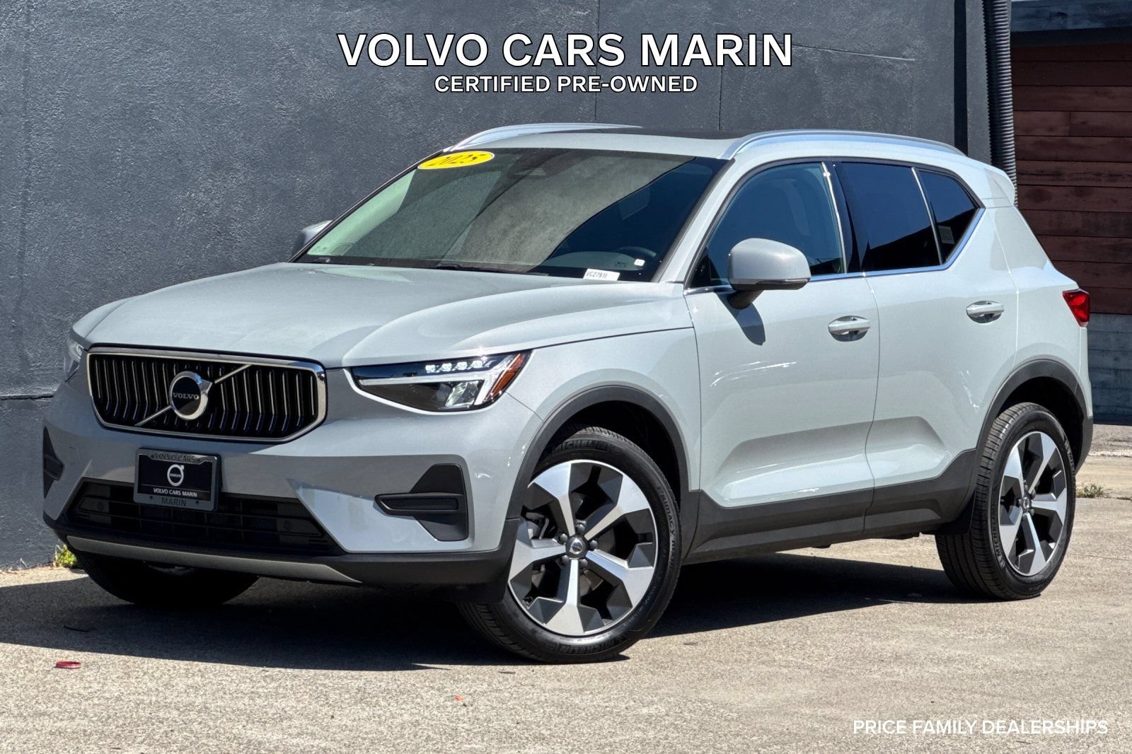 Used 2026 Volvo XC40 B5 Plus w/ Protection Package Premier AWD/4WD image 1