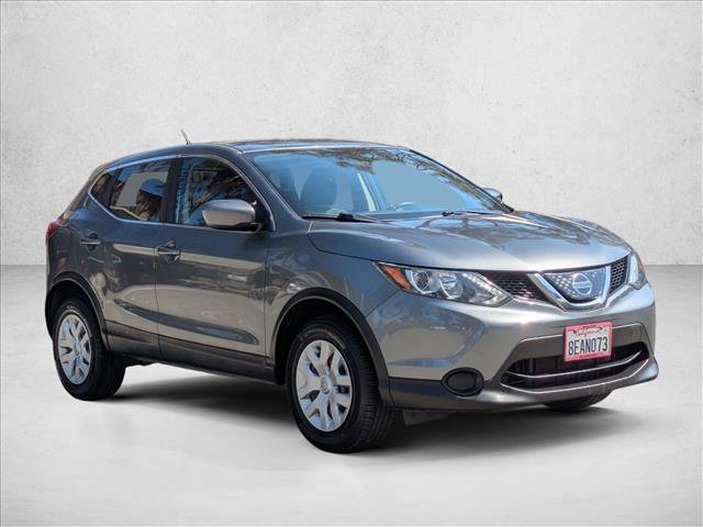 Used 2018 Nissan Rogue Sport S image 3