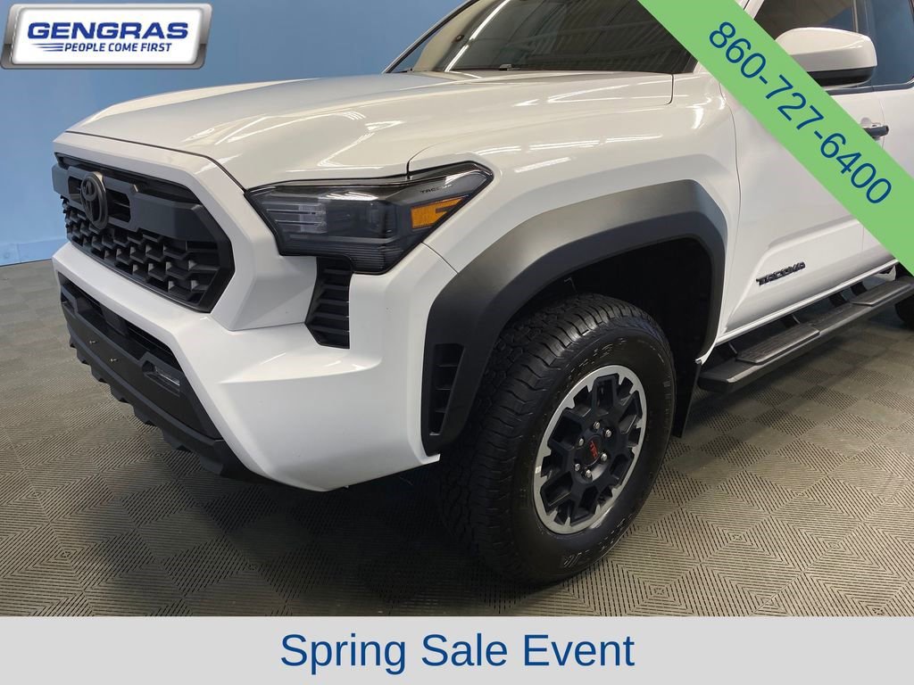 Used 2024 Toyota Tacoma TRD Off-Road AWD/4WD image 45