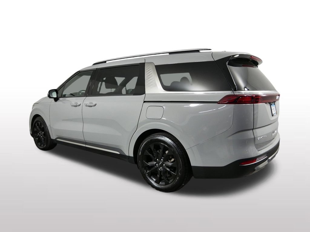 Used 2023 Kia Carnival SX FWD image 7