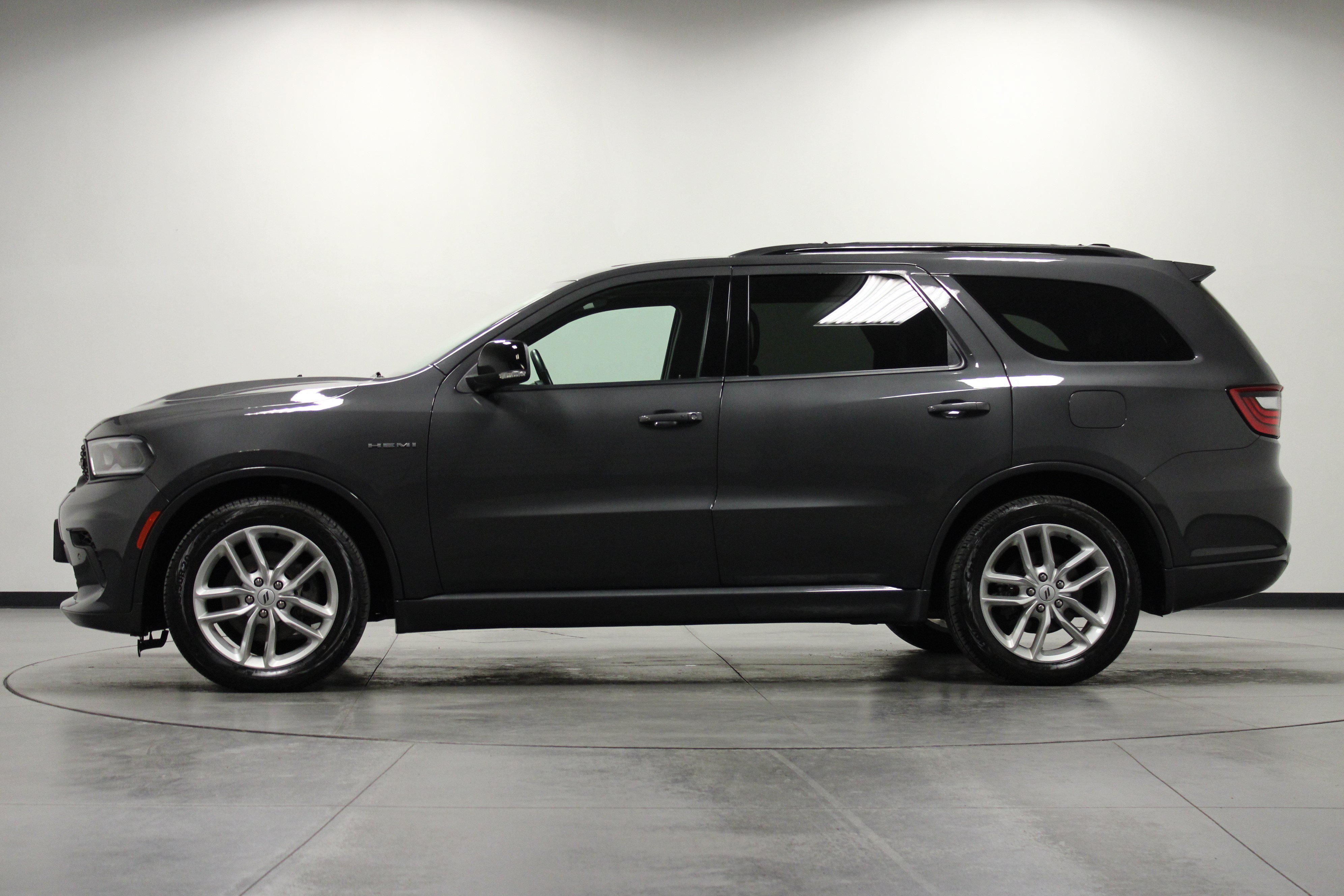 Used 2025 Dodge Durango R/T AWD/4WD image 7