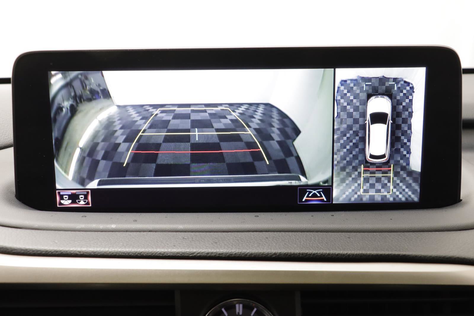 Used 2022 Lexus RX 350L Premium image 10