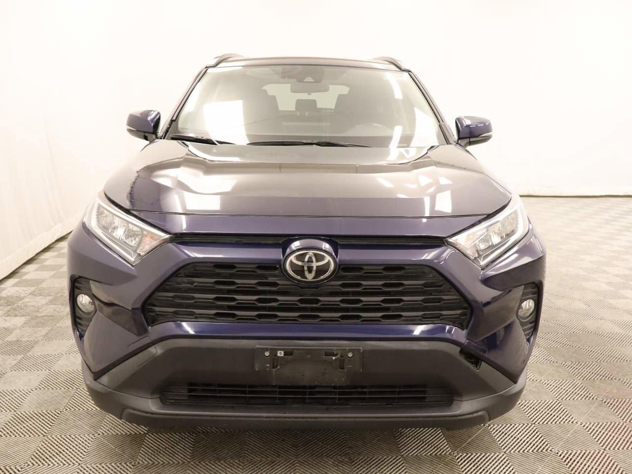 Used 2021 Toyota RAV4 XLE image 4
