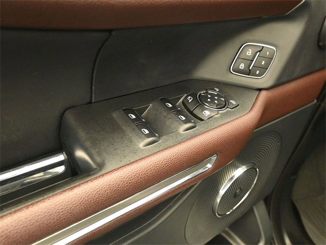 Used 2022 Ford Expedition Limited image 14