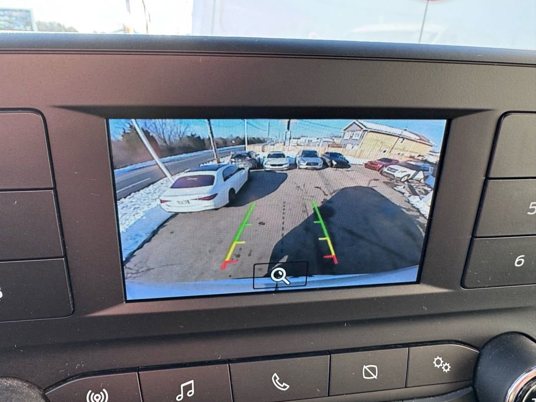 Used 2025 Ford Transit 250 Medium Roof RWD image 22