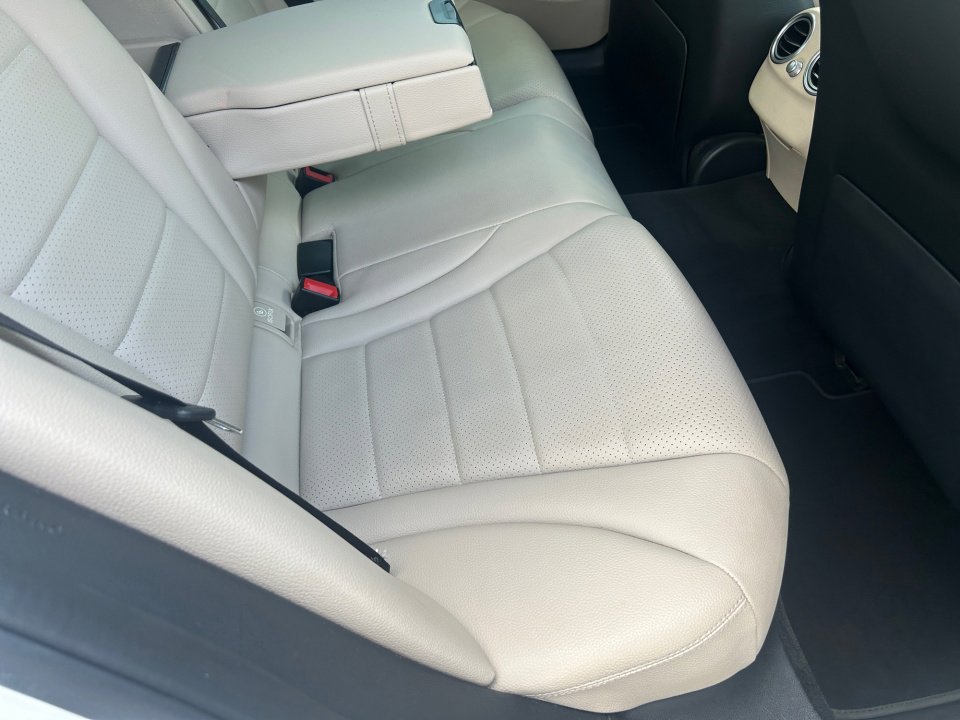 Used 2018 Mercedes-Benz C 300 image 28