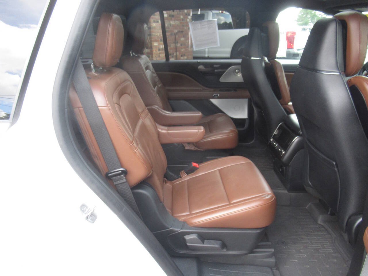 Used 2021 Lincoln Aviator Reserve w/ Equipment Group 208A AWD/4WD image 10