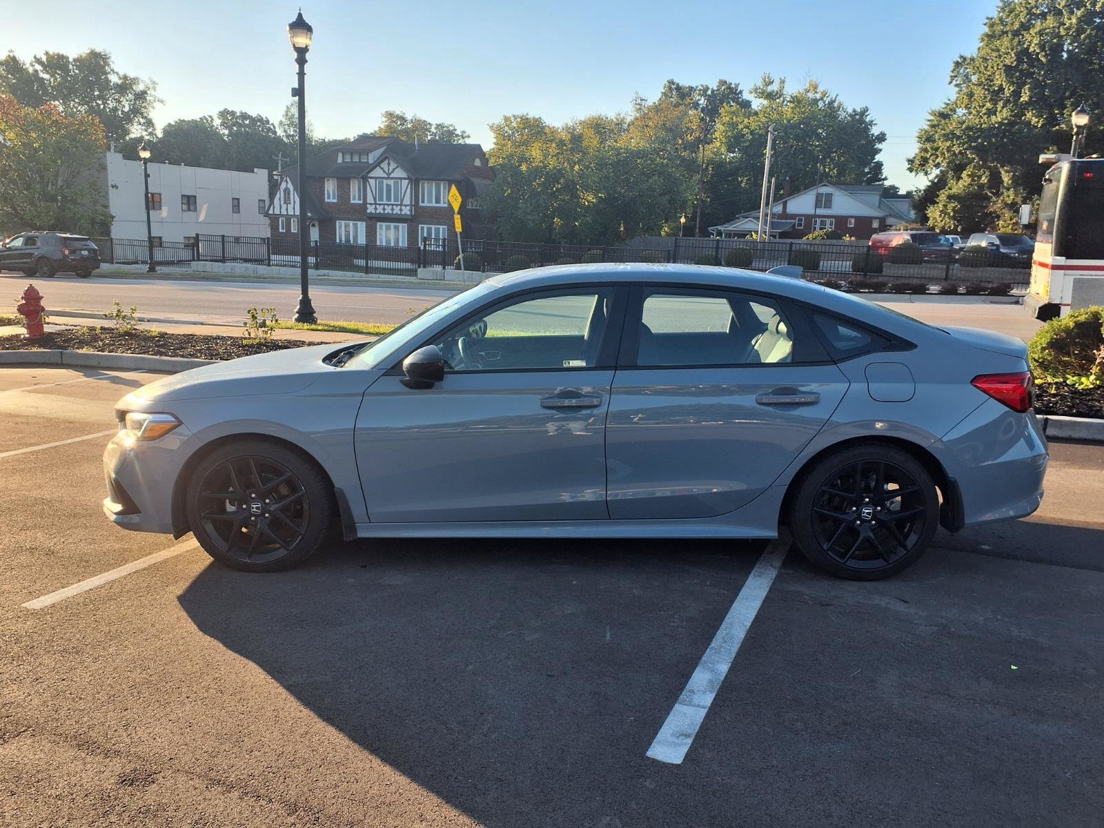 Used 2023 Honda Civic Sport image 26