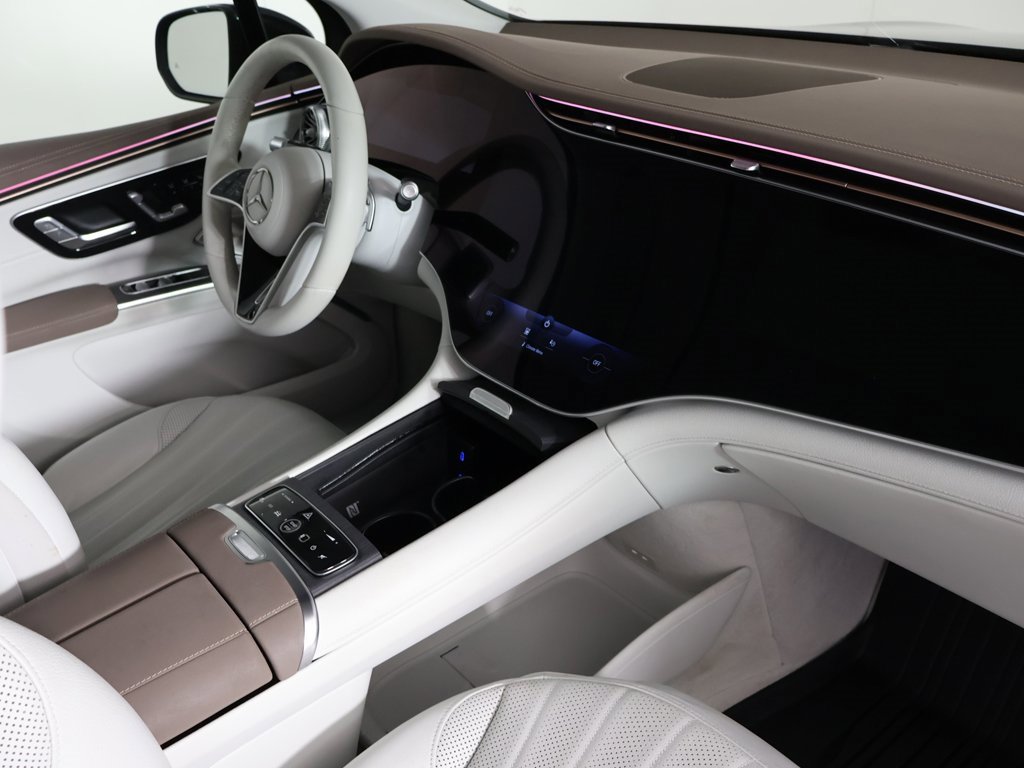 Used 2023 Mercedes-Benz EQS 580 4MATIC SUV image 28