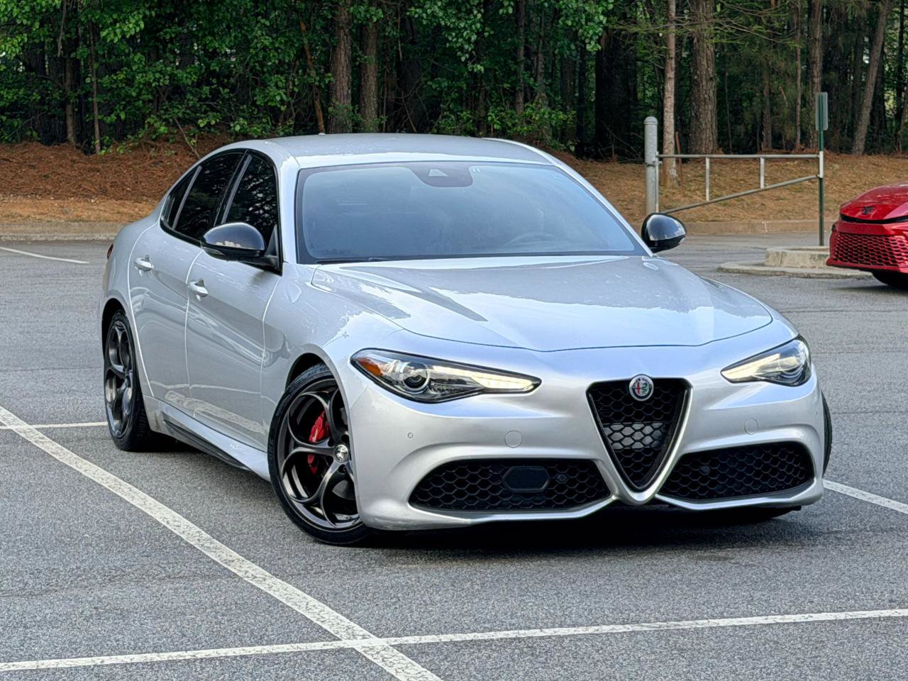 Used 2019 Alfa Romeo Giulia Ti image 3