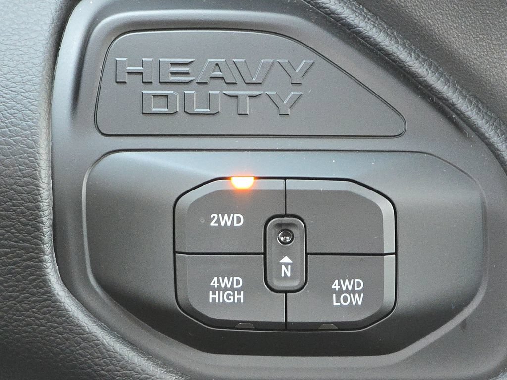 New 2026 RAM 2500 Big Horn AWD/4WD image 31