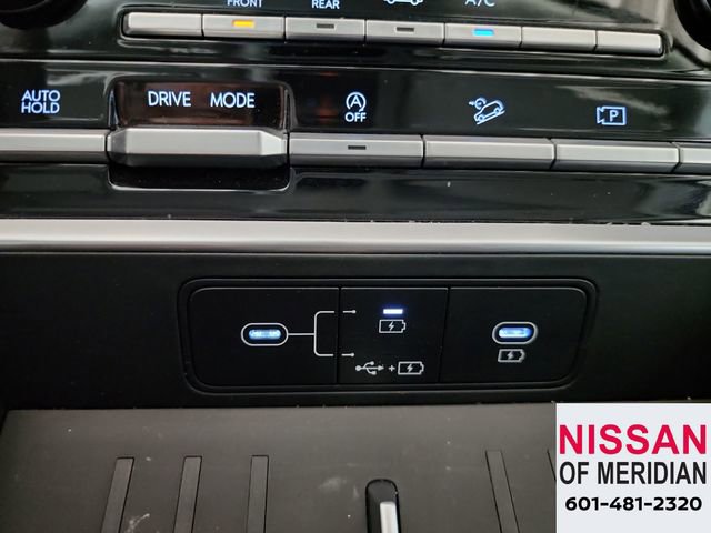 Used 2025 Hyundai Santa Fe SE image 24