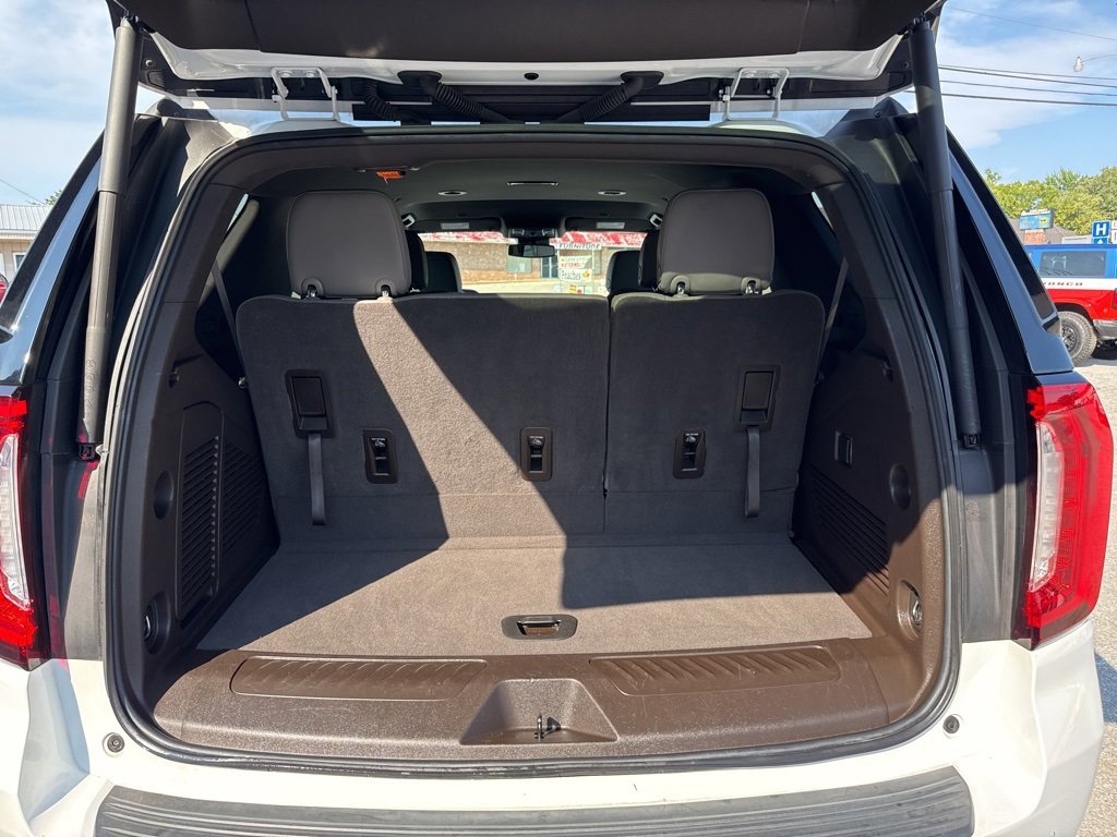 Used 2023 GMC Yukon SLT image 28