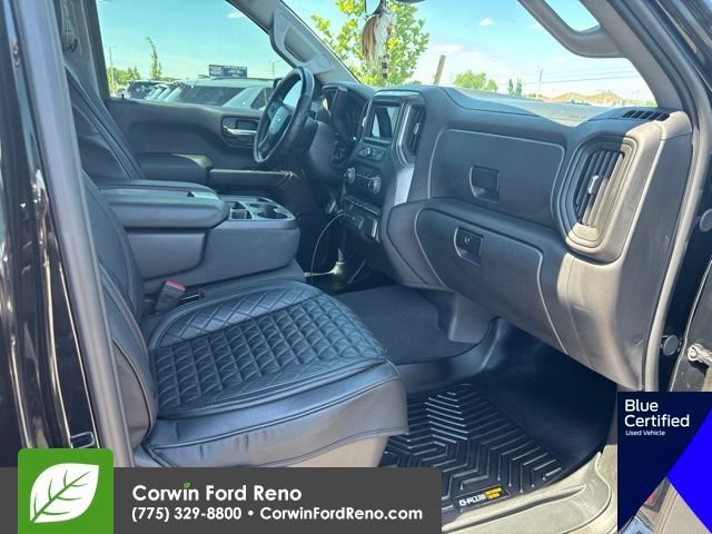 Used 2024 Chevrolet Silverado 1500 Custom w/ Turbomax Blackout Package AWD/4WD image 9
