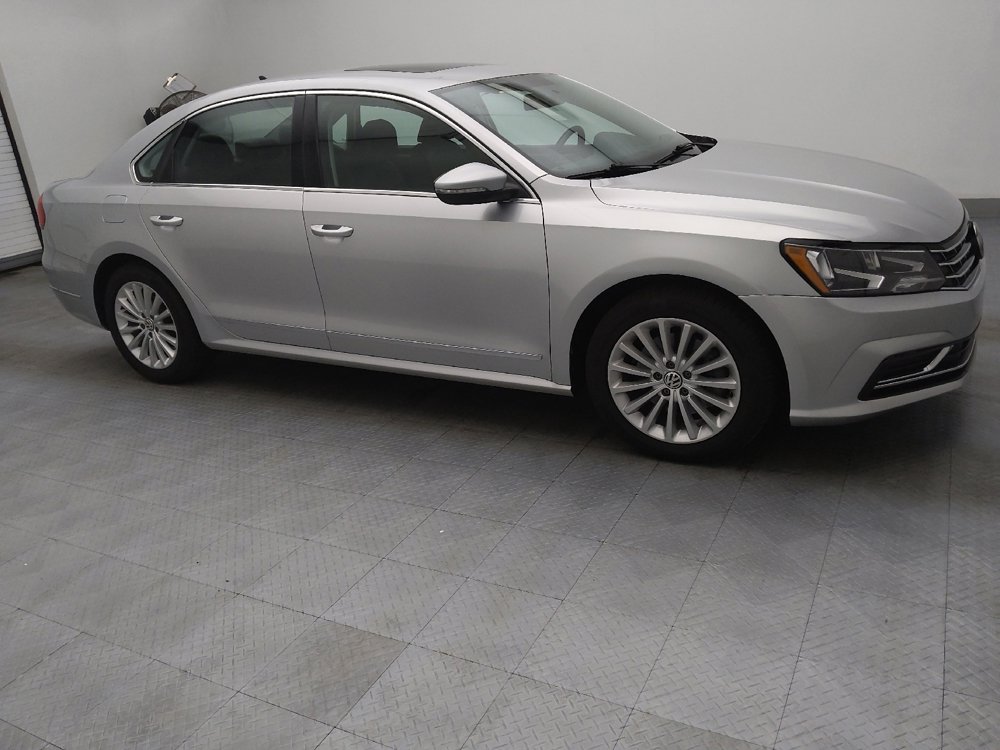 Used 2016 Volkswagen Passat 1.8T SE image 11