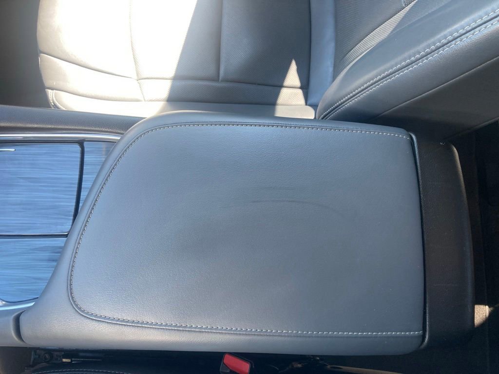 Certified 2019 Buick Enclave Essence AWD/4WD image 37