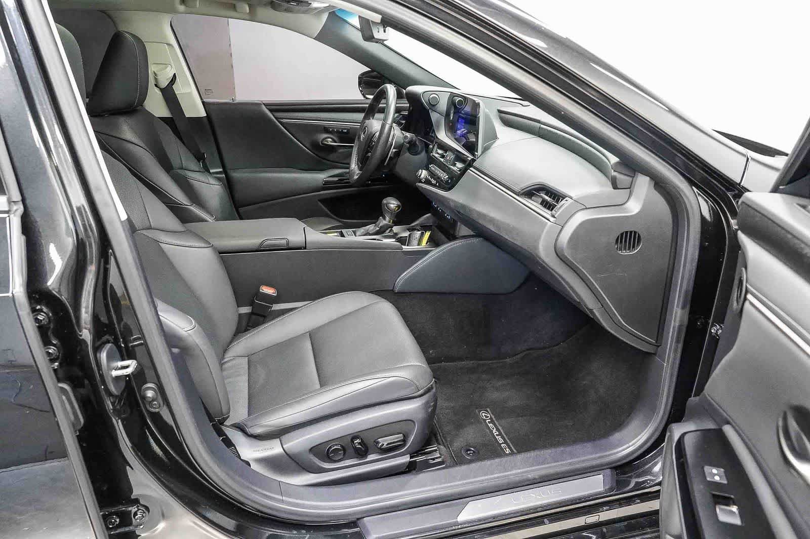 Used 2023 Lexus ES 350 w/ Premium Package FWD image 17