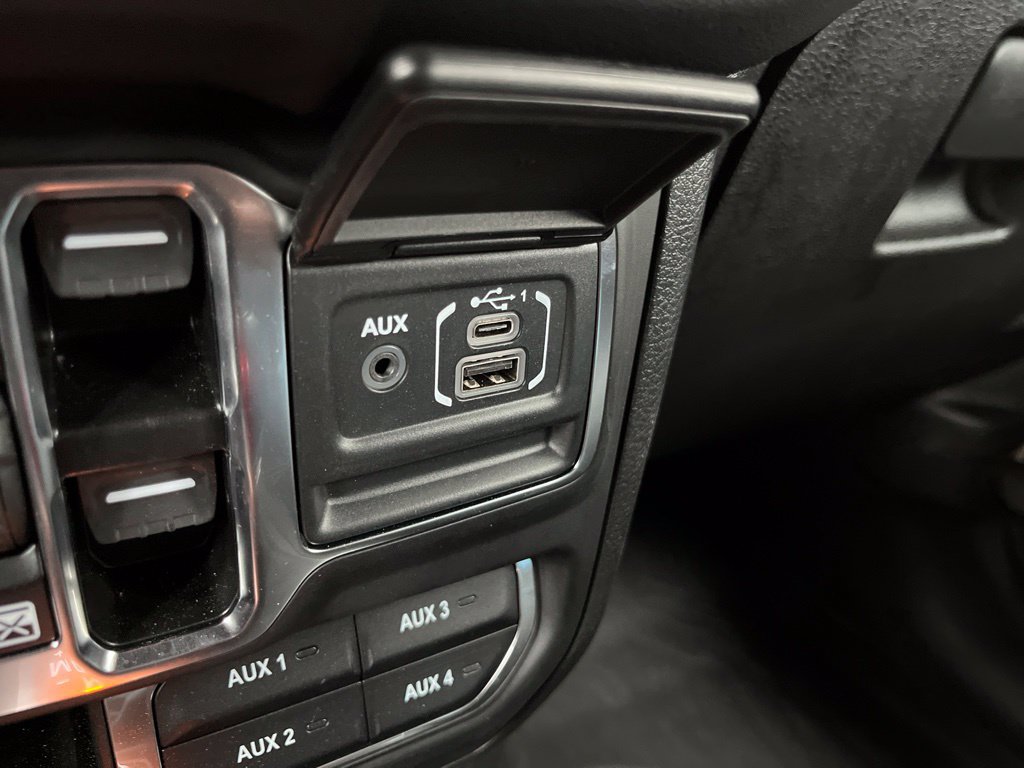 Used 2024 Jeep Wrangler High Altitude AWD/4WD image 84