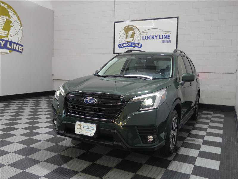 Used 2024 Subaru Forester Premium AWD/4WD image 4