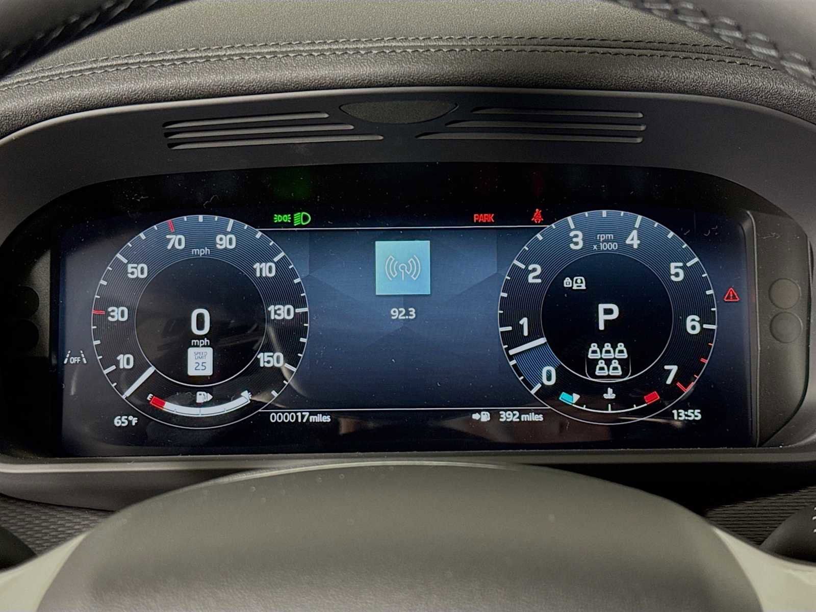 New 2026 Land Rover Discovery Limited Edition image 12