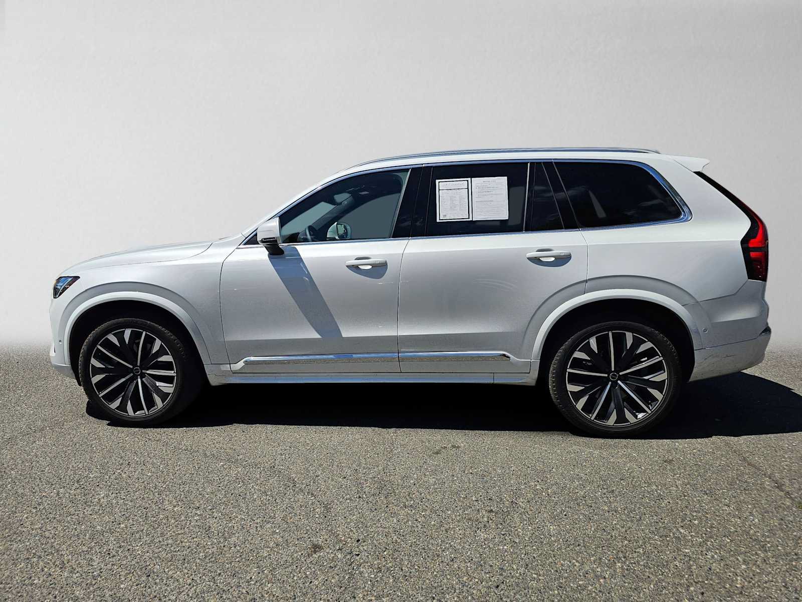 Certified 2026 Volvo XC90 B6 Plus w/ Protection Package Premier AWD/4WD image 6