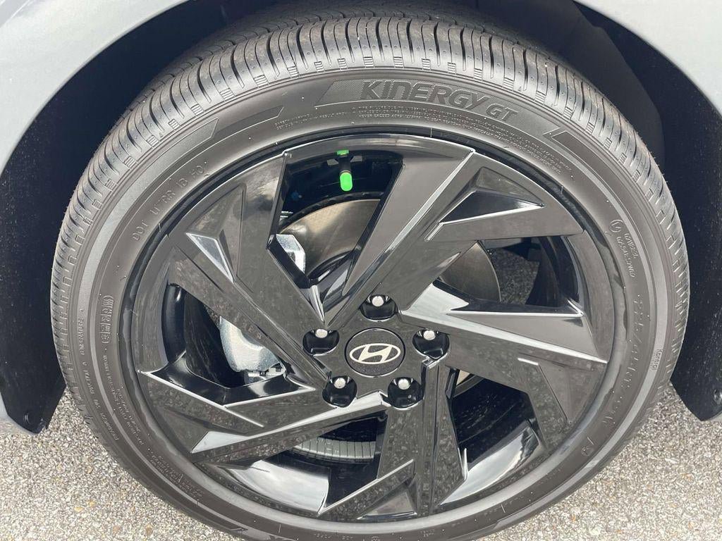 New 2026 Hyundai Elantra SEL Sport Premium image 24