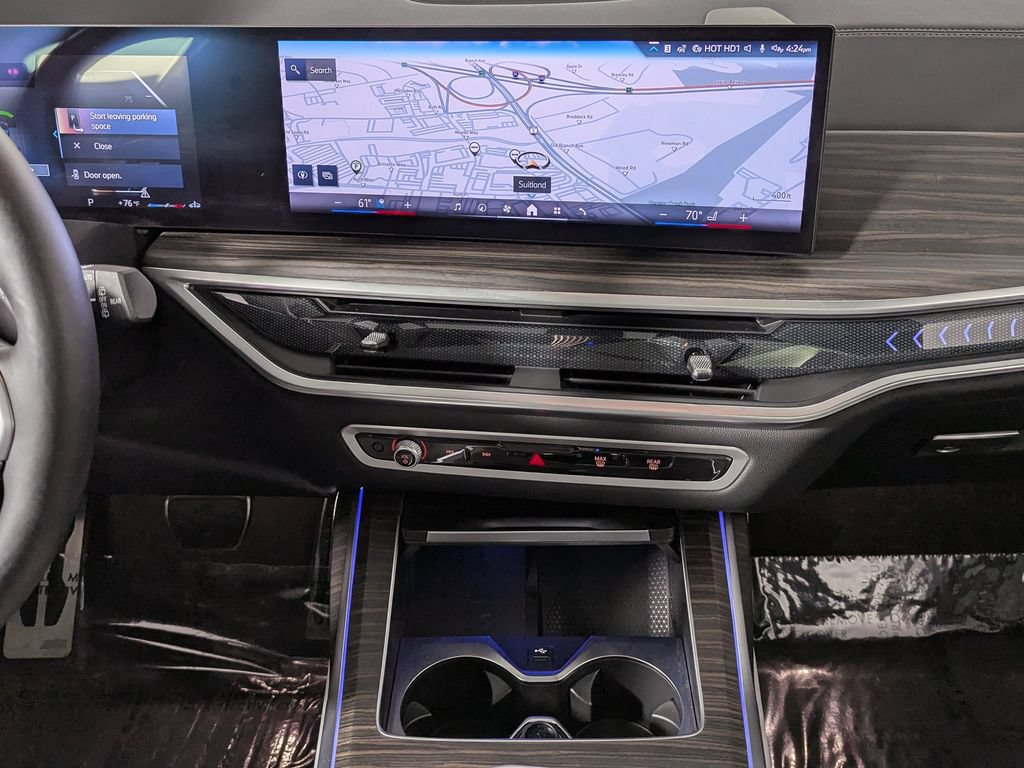 Used 2024 BMW X7 xDrive40i w/ M Sport Package AWD/4WD image 41