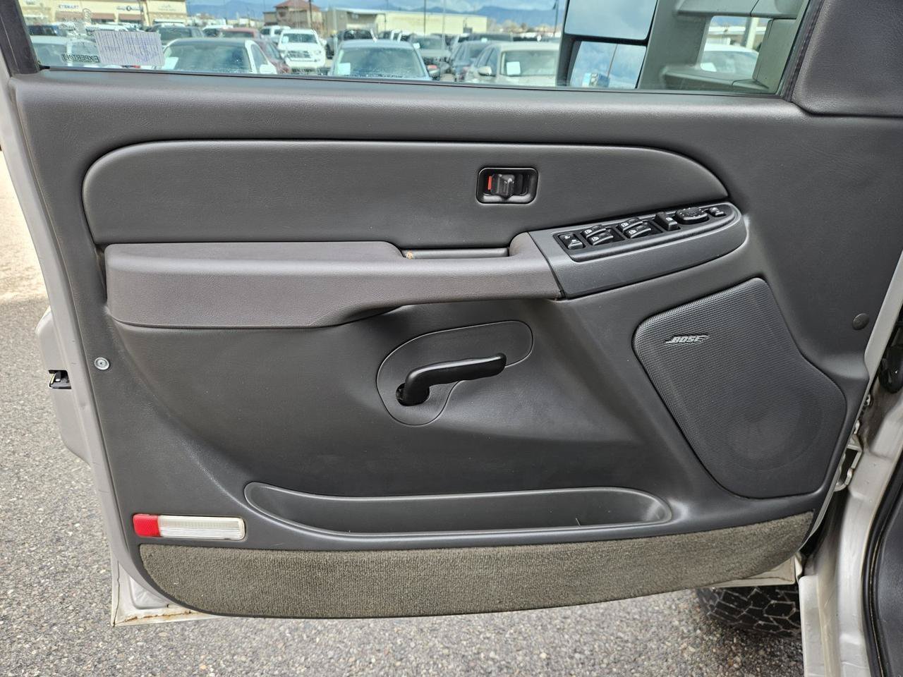 Used 2005 Chevrolet Silverado 2500 LS w/ Heavy-Duty Power Package AWD/4WD image 9