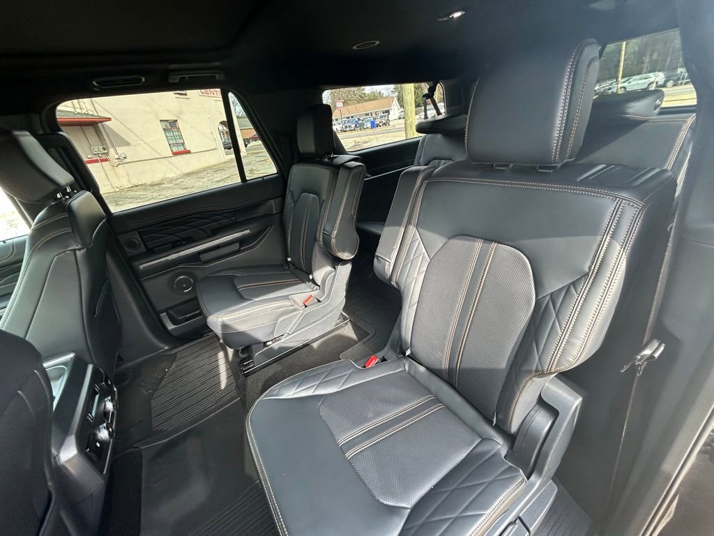 Used 2024 Ford Expedition Max Platinum image 21