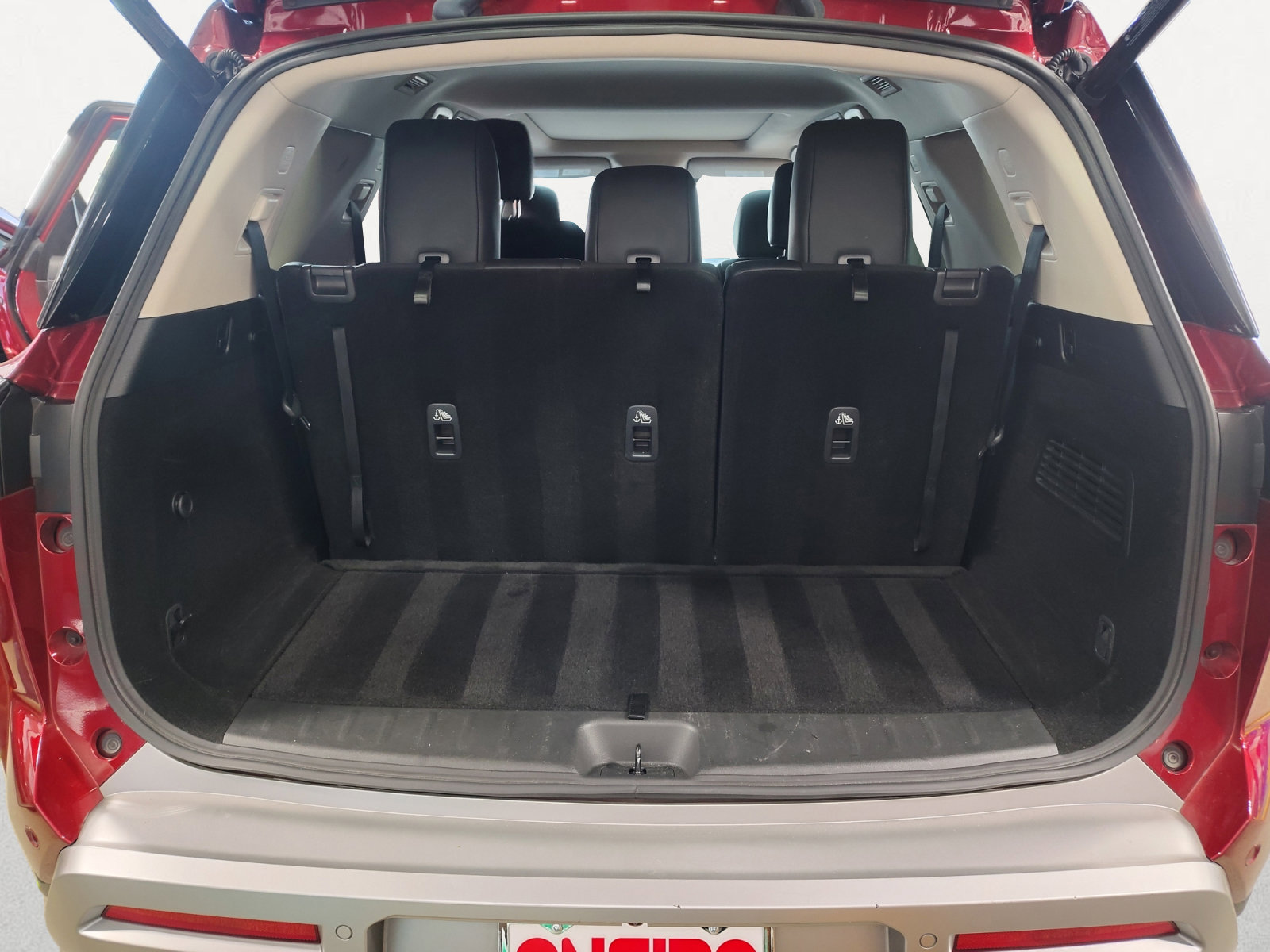 Used 2024 Nissan Pathfinder SL w/ SL Premium Package image 16