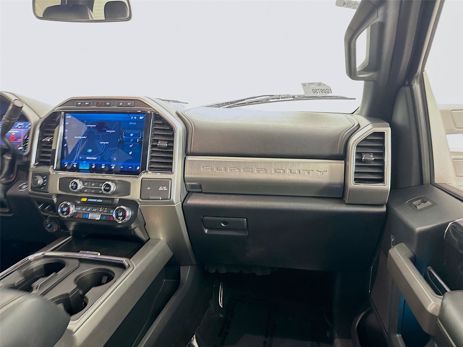 Used 2022 Ford F450 Platinum w/ FX4 Off-Road Package AWD/4WD image 23