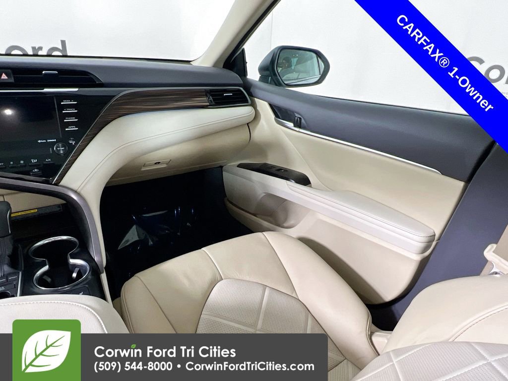 Used 2019 Toyota Camry XLE image 27