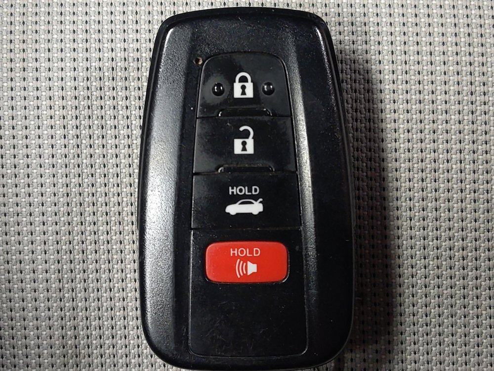Used 2022 Toyota Corolla LE FWD image 32