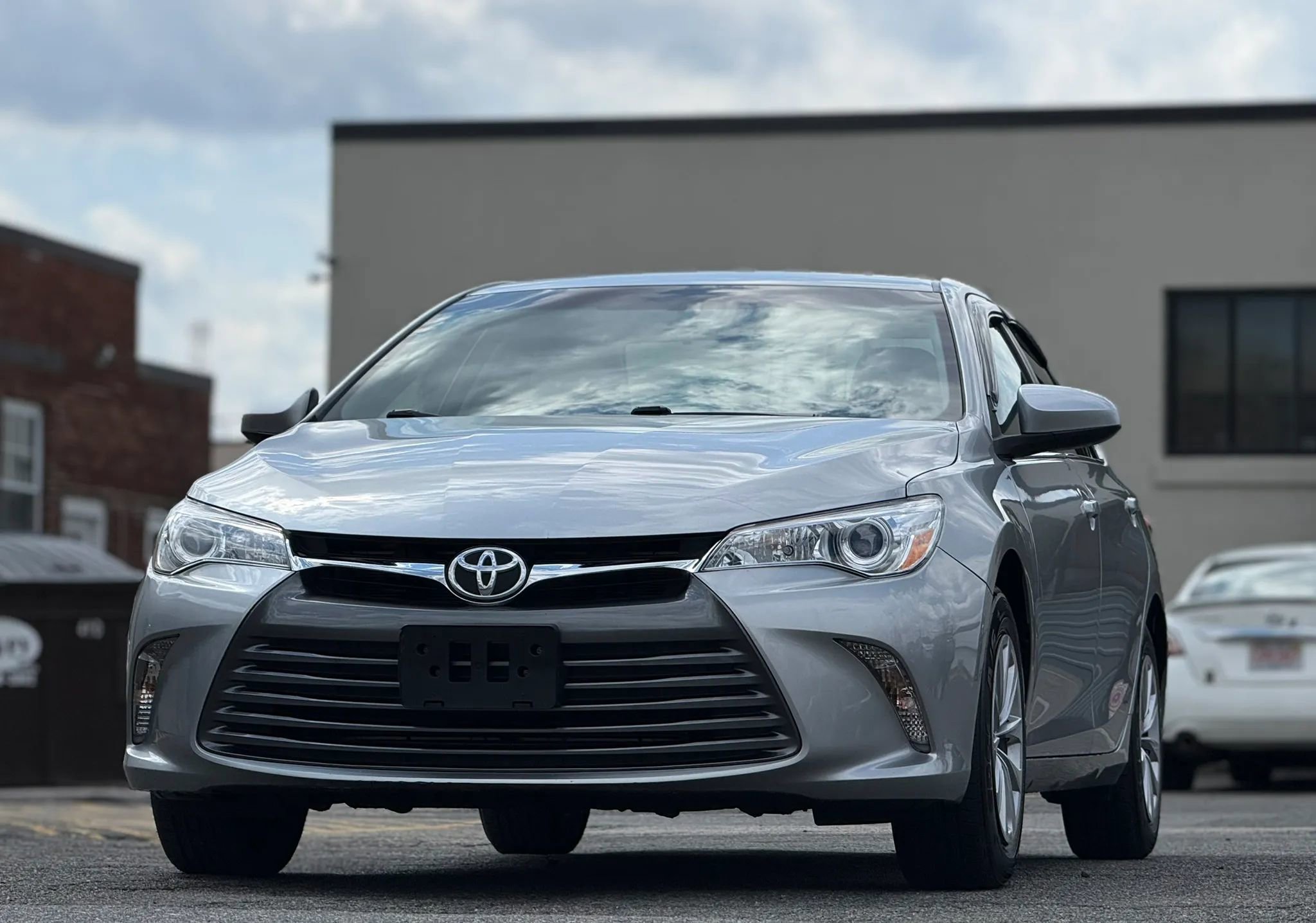 Used 2016 Toyota Camry LE FWD image 5