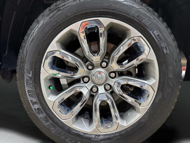 Used 2020 RAM 1500 Laramie w/ Sport Appearance Package AWD/4WD image 33